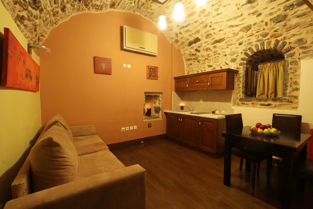 Medieval Castle Mestá Cameră foto